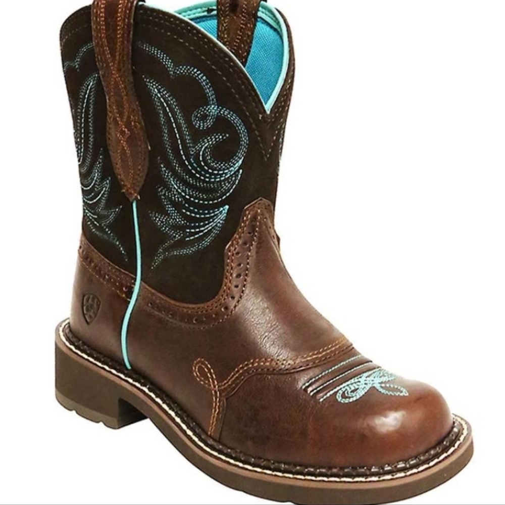 NWOT ARIAT BABYFAT BOOTS SZ. 9.5 B